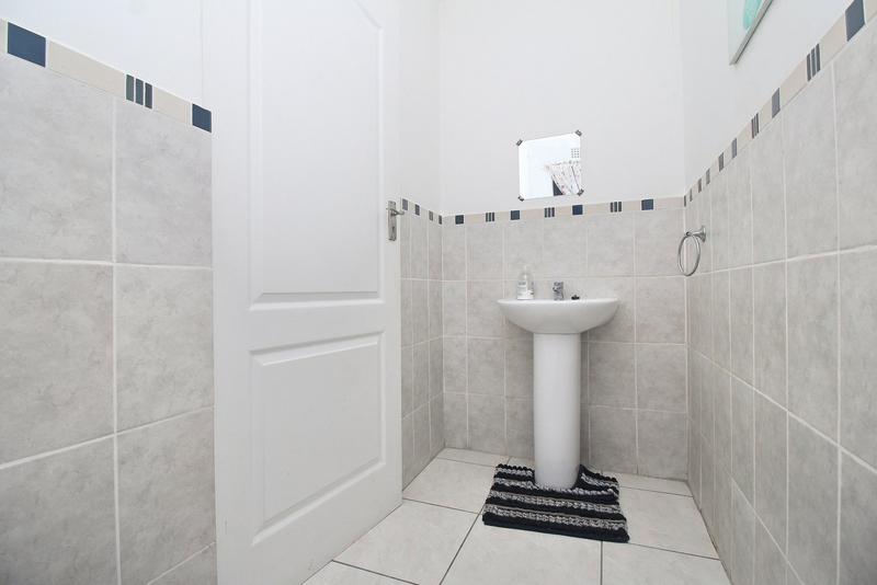 3 Bedroom Property for Sale in Kelderhof Country Village Western Cape